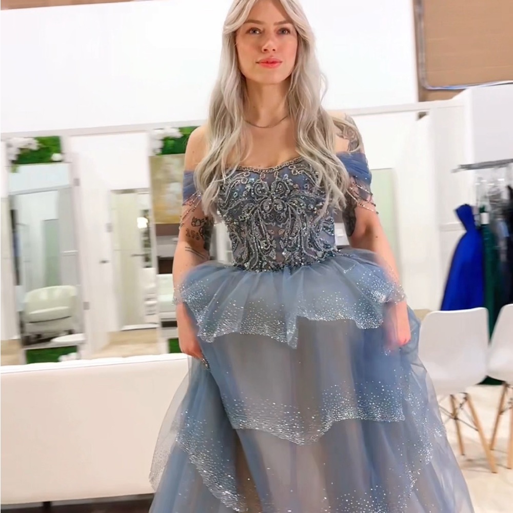 Ellie Wilde Blue Off-Shoulder Gown - Picture 4 of 4